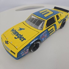1984 Dale Earnhardt Wrangler Chevrolet Monte Carlo Notchback Action NASCAR 1/24 picture