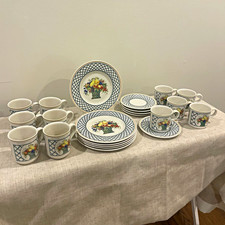 22 pieces Villeroy & Boch House & Garden Basket Fruit Porcelain Dinner Set.  OBO picture