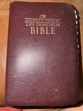 THE CHARLES F. STANLEY LIFE PRINCIPLES BIBLE NKJV NELSON BURGUNDY BONDED LEATHER picture