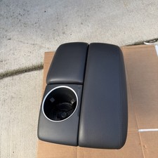 07-15 AUDI Q7 4L FRONT CENTER CONSOLE STORAGE BIN ARMREST CUPHOLDER (black) picture