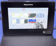 Raymarine Axiom 7 GPS Chartplotter Display Unit & Cover ONLY- E70363 picture