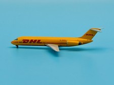 AeroClassics 1:400 DHL DC-9-32F N909AX AC411030 Diecast Cargo Freighter Model picture