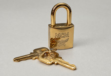 MCM Vintage Gold-Tone Padlock & 2 Keys Set - Replacement Bag Hardware / Charm picture
