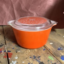 Vintage Pyrex Casserole Dish Red Celtic Floral #473 Round  1 Quart chip on lid picture