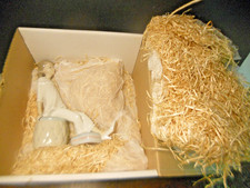 LLADRO  1084  GIRL With MOTHER'S SHOE Figurine ORIG BOX  Mib Nice RETIRED w BOX picture