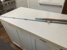 Vintage Signature 504 2-Piece Fishing Rod Pole 82