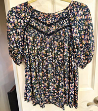 Lucky Brand Women's S Navy Floral Puff Short Sleeve Round Neck Pullover Blouse picture