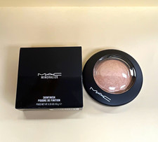 M·A·C Mineralize Skinfinish Highlighter Shimmer ~ SOFT & GENTLE ~ 0.35oz/10g NIB picture
