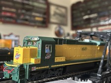 HO Scale Bachmann Spectrum GE Dash 8-40C - Chicago & North Western (C&NW) #8507 picture