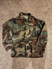 Vintage 1983 US Navy Seabees Woodland Camo BDU Jacket Coat DLA-83 Sz M Cold War picture