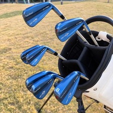 2025 TaylorMade P790 Red Bull Racing 4-PW Project X LZ 6.0 Stiff RH picture