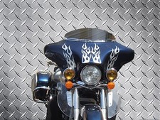 99-04 Kawasaki Vulcan 1500 Nomad Motorcycle Headlight Batwing Fairing - No Holes picture