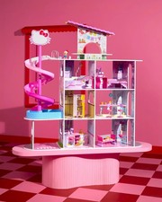LOL Surprise Loves Hello Kitty and Friends House READ DESCRIPTION picture