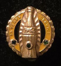 Vintage 10K Yellow Gold Coca-Cola 15 Year Service Pin 3 Emeralds Herff Jones Box picture