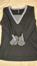 Jones New York Signature V-Neck Top Size L Black Striped Cuff picture