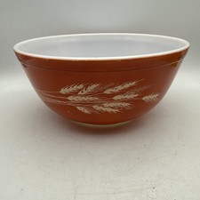 Vintage PYREX Autumn Harvest Wheat Nesting Mixing Bowl  403  2.5 Qt.  picture