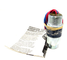 NEW METRIX 5484C-021 VIBRATION TRANSMITTER 5484C021 picture