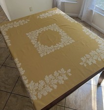 Vintage J.P. Stevens Tablecloth Jacquard Damask Antique Gold Fall Leaves ,Acorns picture
