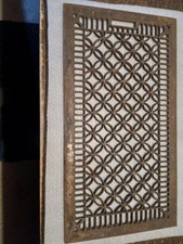 LARGE ORNATE ANTIQUE CAST IRON REGISTER FLOOR GRATE 14
