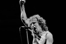 American-based rock band Foreigner performs onstage November 8 198- Old Photo 17 picture
