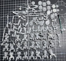 Warhammer Fantasy Orc Boyz Swords & Spears x23 Partially Built Damaged Plastic picture