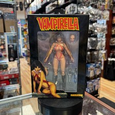 Vampirella (Dynamite Comics, Executive Replica) *NEW* picture