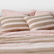 Cali Reversible Jersey Puff Comforter Set - The Hollister picture