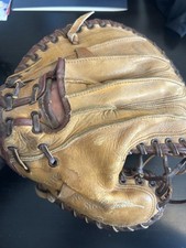 Near mint Vintage  1940s/50s Rawlings SN 300 Catcher’s Mitt Nu-Grip Streamlined picture