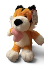 Target Giggle Scape 6” Super Soft Plush Orange Tiger Toy Holding Pink Heart NWT picture