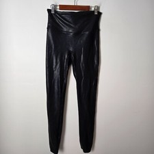 Spanx Size M Faux Leather Pebbled High Waisted Leggings Black Slimming picture