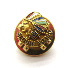 Vintage Masonic Lapel Pin Gold Tone Sequin No.140 picture