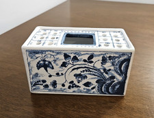 MMA Mottahedeh Portugal Flower Frog Metropolitan Museum of Art Flower Brick picture