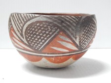 ANTIQUE c1920s ISLETA PUEBLO INDIAN FOOD BOWL - EARLY CLASSIC DESIGN picture