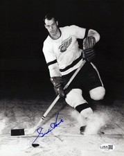 Gordie Howe autographed signed 8x10 photo NHL Detroit Red Wings JSA picture