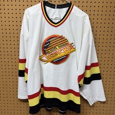 VINTAGE Vancouver Canucks Flying Skate Jersey Adult Large CCM Maska Air Knit NHL picture