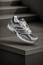 SAUCONY — ProGrid Omni 9 — White / Silver / Grey picture