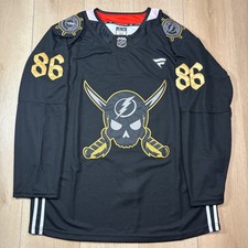 Tampa Bay Lightning Nikita Kucherov 86 Gasparilla 3rd Jersey NHL Fanatics Sz. 52 picture