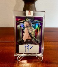 ROMAN REIGNS ON CARD AUTO /35 2024 Panini Select Signatures Purple Prizms SG-RRN picture