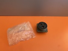 Bendix/Amphenol Circular MIL Spec Connector 6P MS3102R36-3S  picture