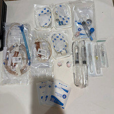 IV insertion Medical Supplies - Syringes & IV catheters Clear picture