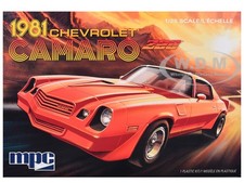 SKILL 2 MODEL KIT 1981 CHEVROLET CAMARO Z28 1/25 SCALE MODEL BY MPC MPC981 M picture