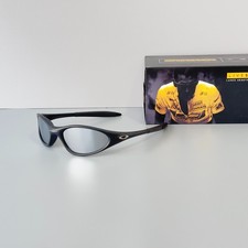 Oakley Minute Gen 1.0 Black Frame Silver Mirror Lens Y2K Sunglasses New picture