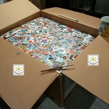 Worldwide Stamp Collection Used & Mint -200 Different Stamps per Lot &Free Gift picture