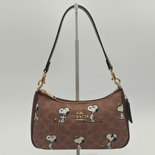 COACH x Peanuts Teri Shoulder Bag CBJ88 Only Unpacked, Never Used picture