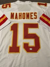PATRICK MAHOMES Signed Kansas City Chiefs CUSTOM JERSEY COA Auto NICE 🔥 picture