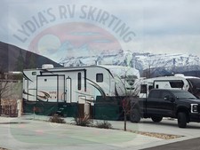 Standard Fifth Wheel RV Camper Skirting Set picture