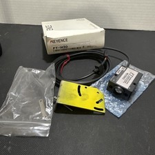 KEYENCE FT-H30 Digital Infrared Thermo Sensor Head Mid-Low Temp Long-Range picture
