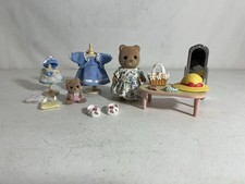 Calico critters/sylvanian families Visit To The Dress Shop picture