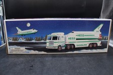 1999 Hess Gas & Oil Toy Truck and Space Shuttle Set in Original Box White/Green picture