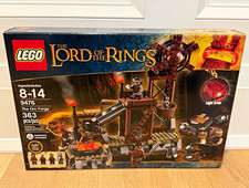 LEGO The Lord of the Rings The Orc Forge 9476 Light Brick Lurtz New Sealed picture